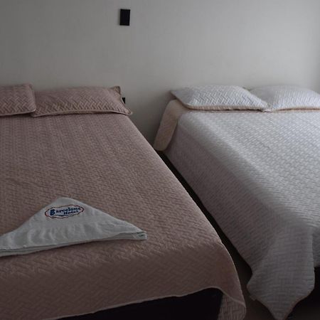 Hotel Barcelona Monteria Luaran gambar