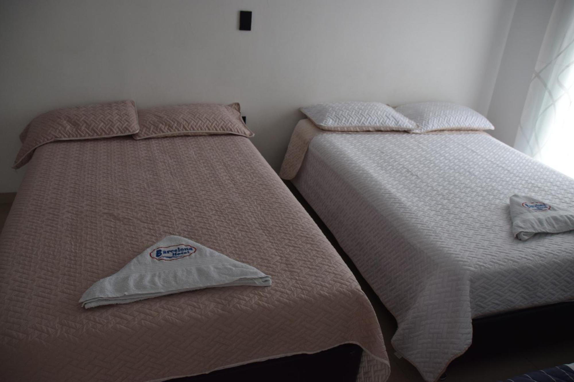 Hotel Barcelona Monteria Luaran gambar