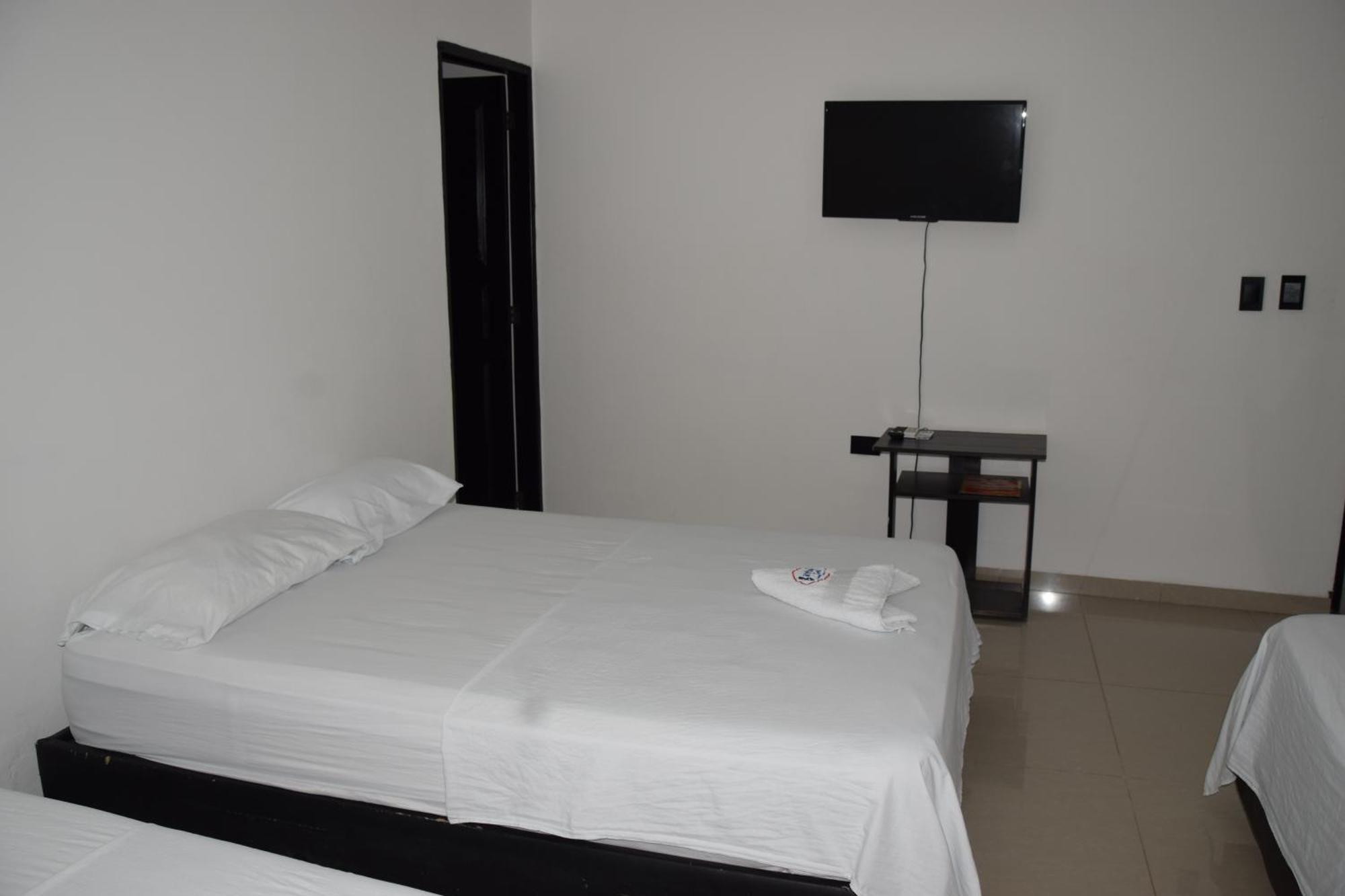Hotel Barcelona Monteria Luaran gambar
