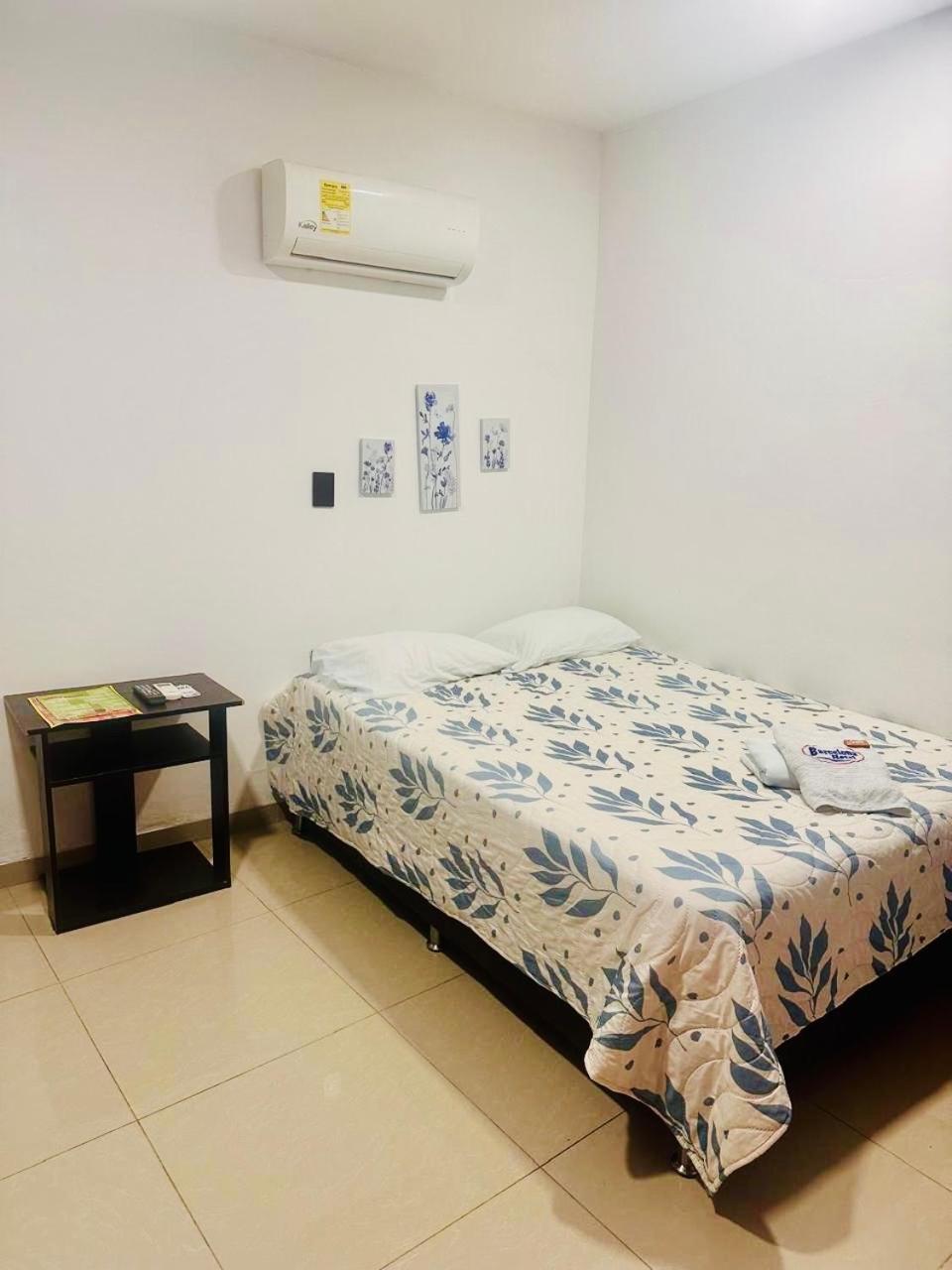 Hotel Barcelona Monteria Luaran gambar