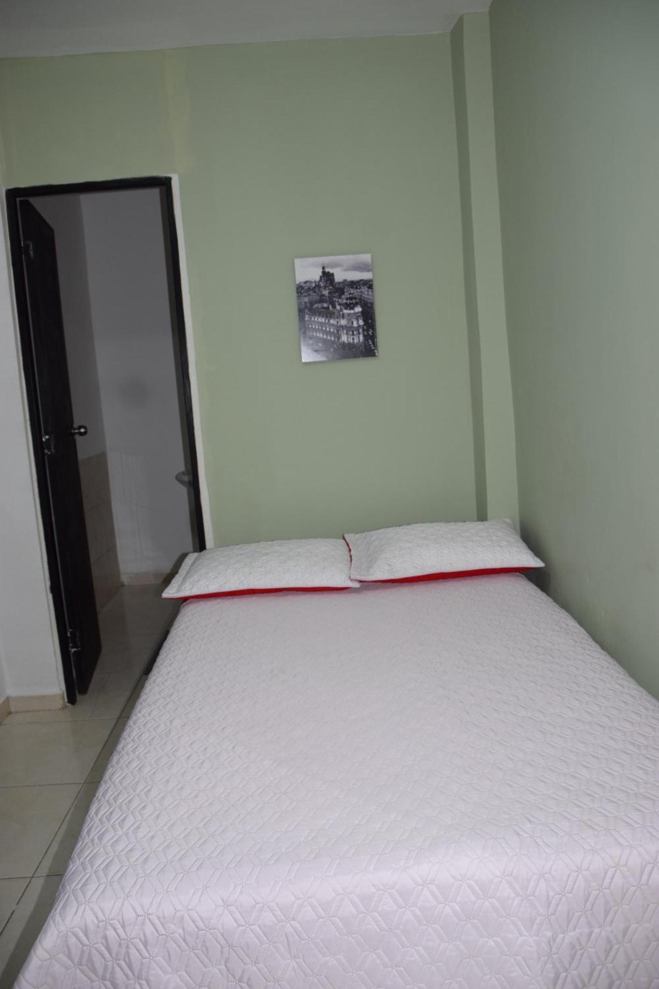 Hotel Barcelona Monteria Luaran gambar