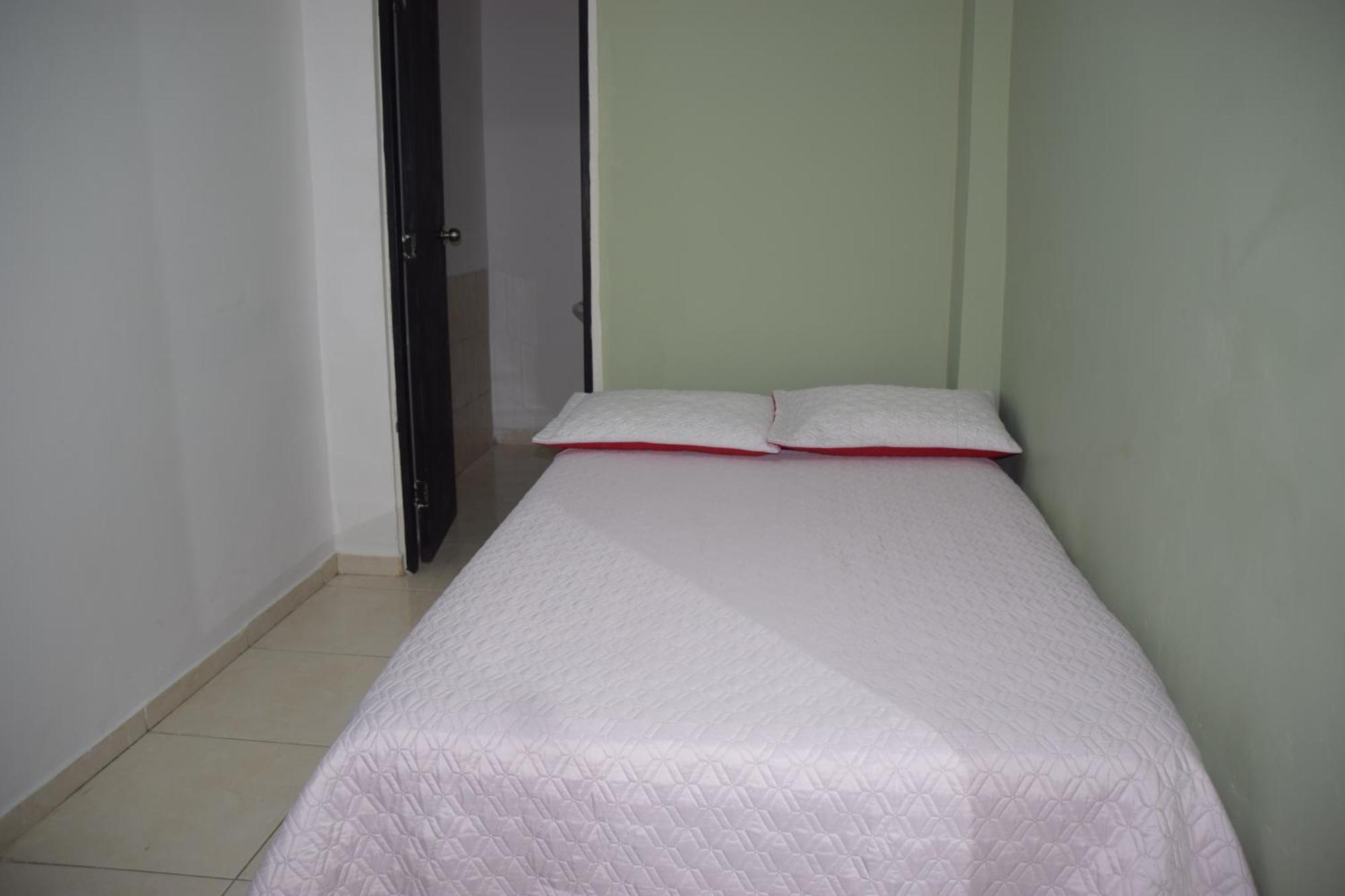 Hotel Barcelona Monteria Luaran gambar
