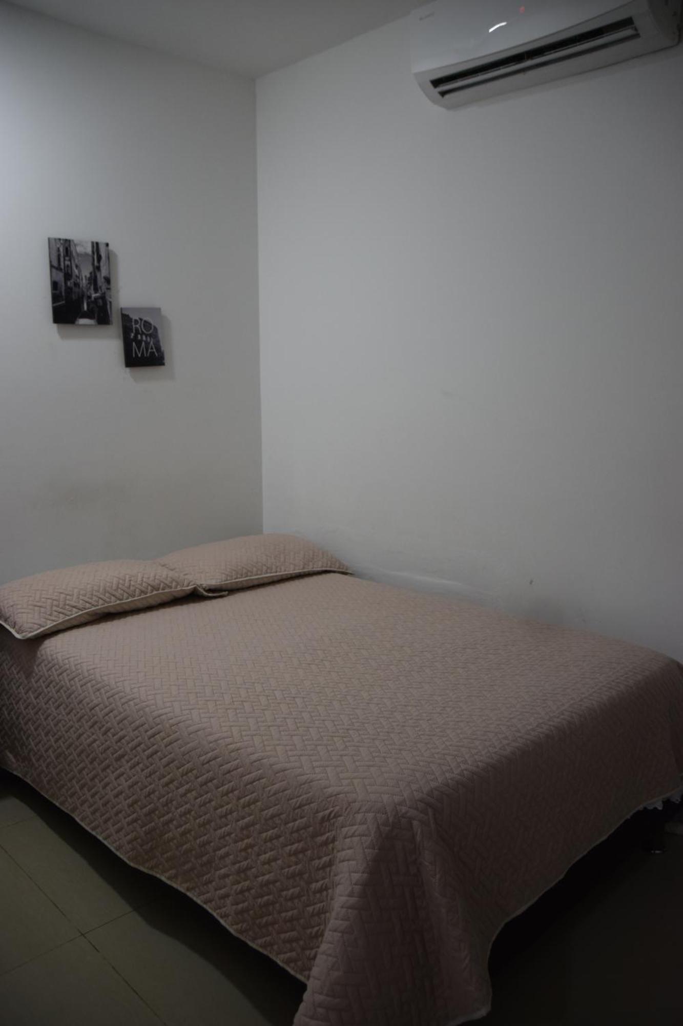 Hotel Barcelona Monteria Luaran gambar