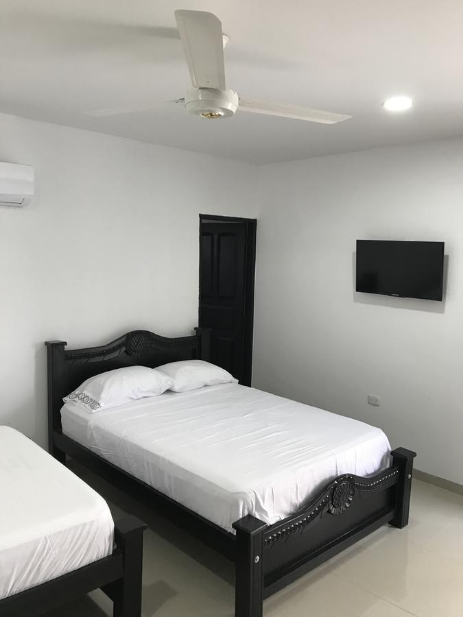 Hotel Barcelona Monteria Luaran gambar