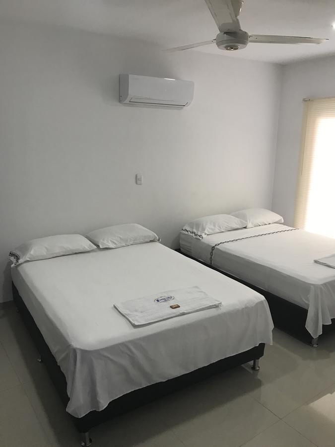 Hotel Barcelona Monteria Luaran gambar